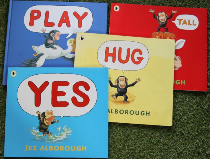 Biblioteczka malucha, czyli recenzje książeczek dla najmłodszych: książeczki o małej małpce oparte o minimalną ilość słów, seria książek o piesku o imieniu Spot